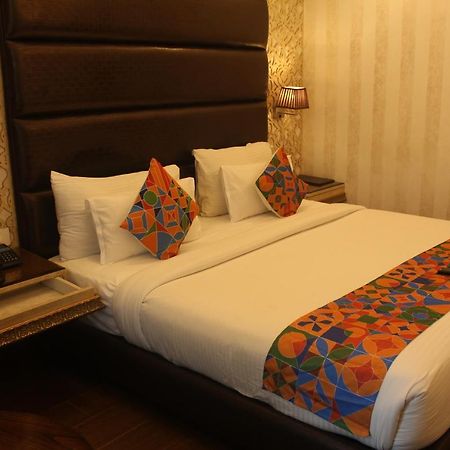 Hotel The Jk Нью-Дели Экстерьер фото